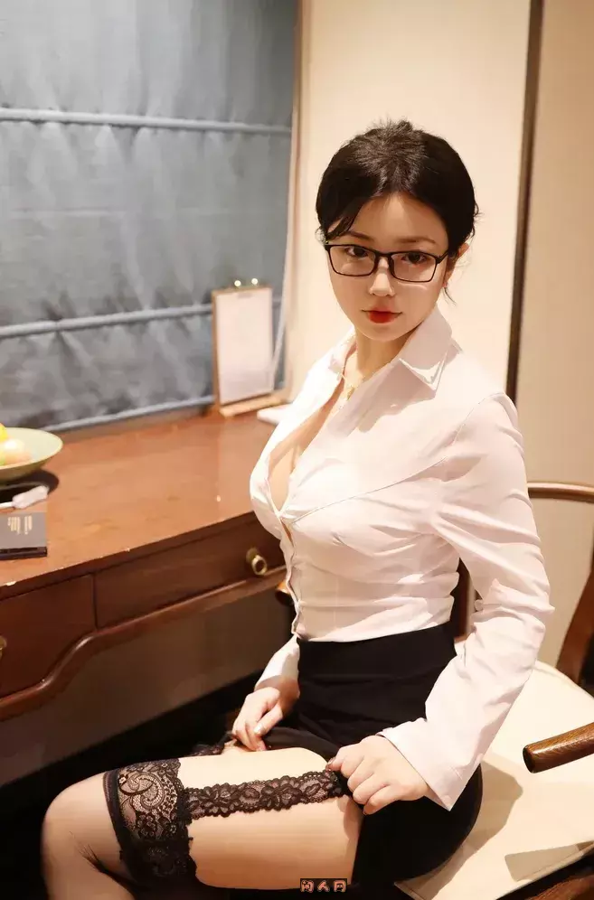 陈小花-性感美女艺术写真合集