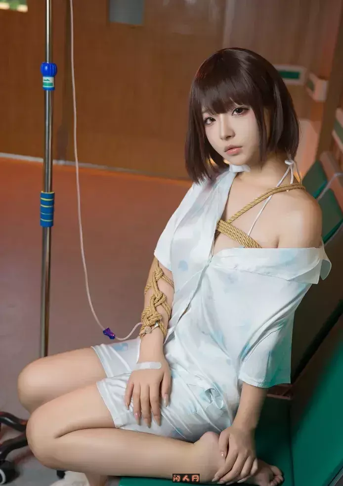 yuuhui玉汇-性感眼镜妹写真合集