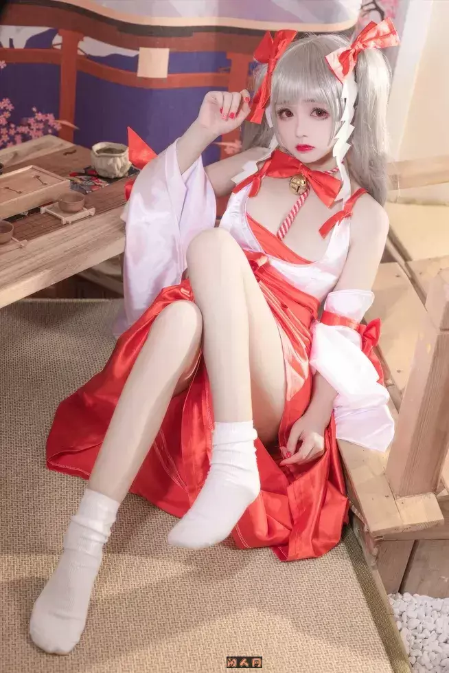 日奈娇-童颜大波写真作品套图合集