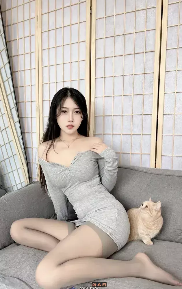 不呆猫(不槑猫)-人气Coser写真套图合集