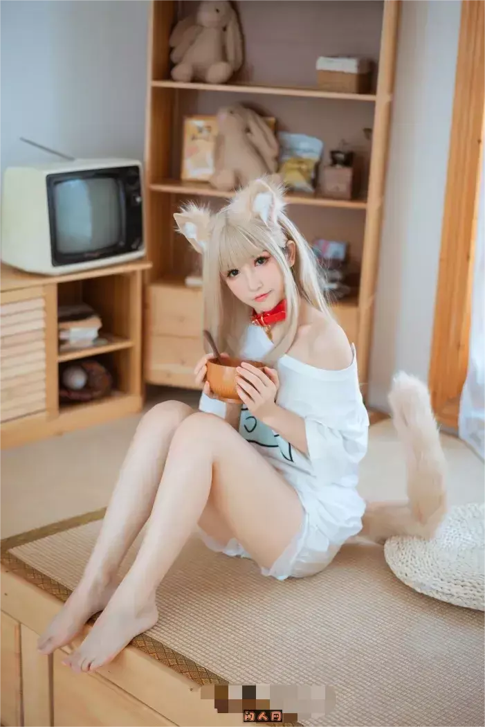 动漫博主@衣衣-写真作品套图