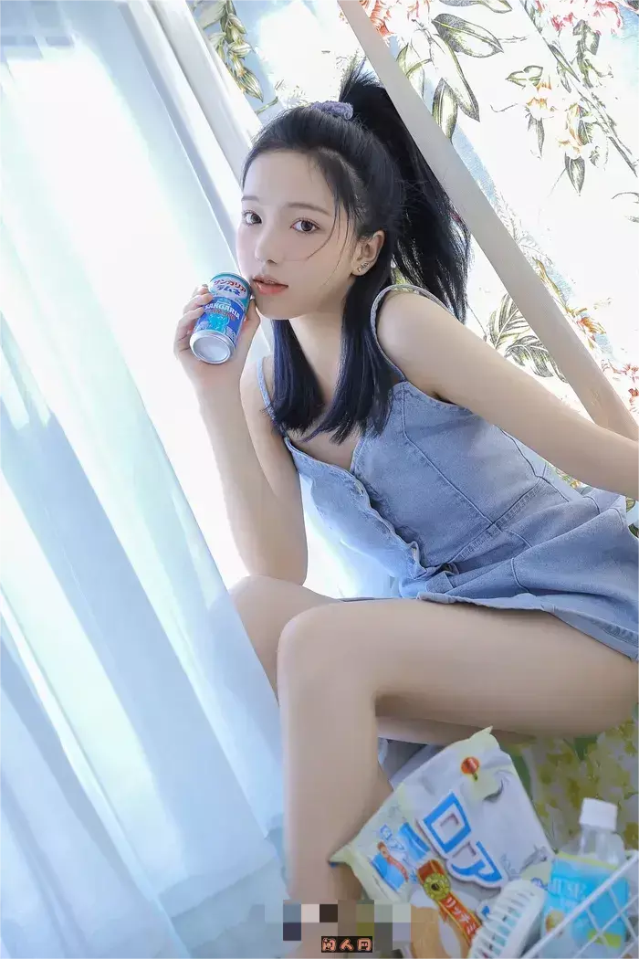 颜值博主@兮嘻嘻-中戏博主COS写真作品合集