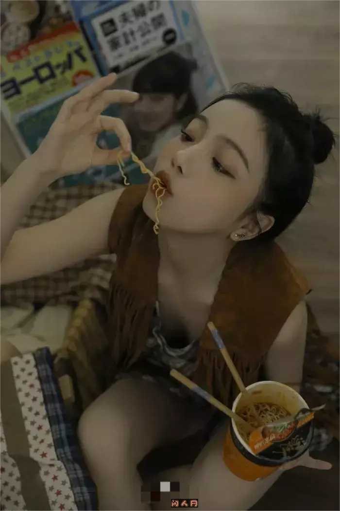 颜值博主@兮嘻嘻-中戏博主COS写真作品合集