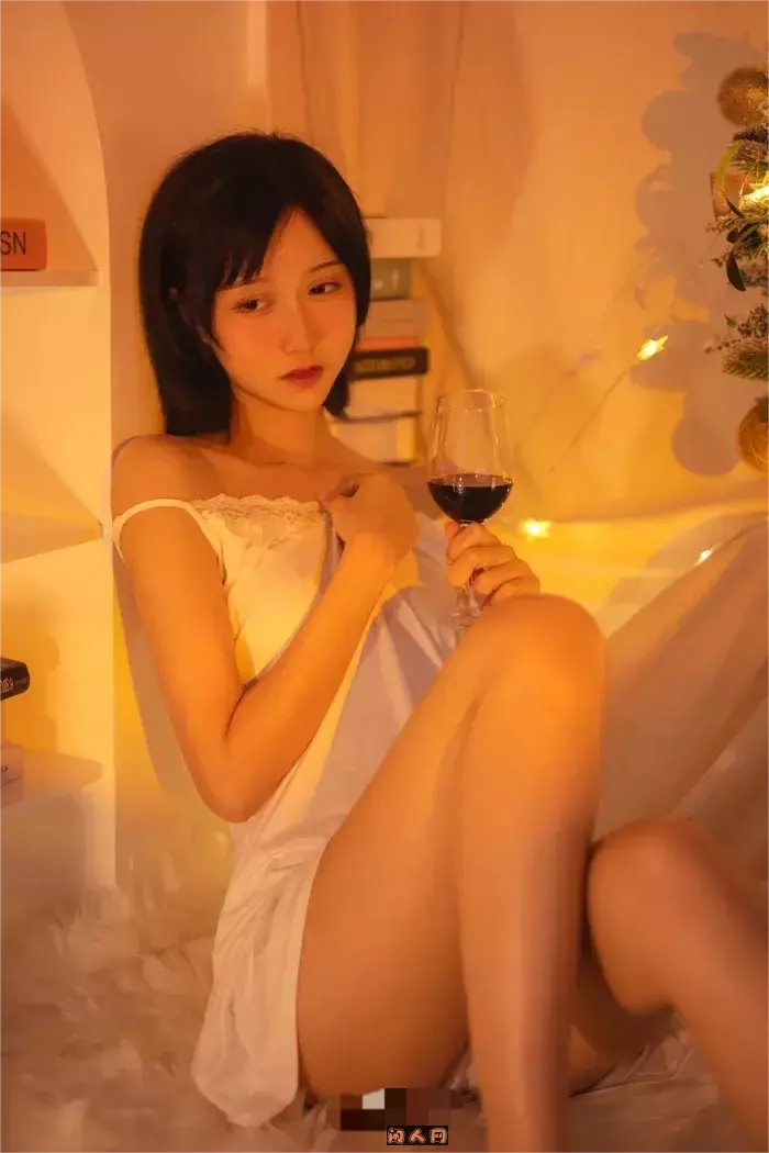 木绵绵owo-名气Coser全套写真图包合集