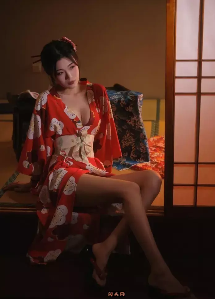 动漫博主@一米八的大梨子写真套图合集