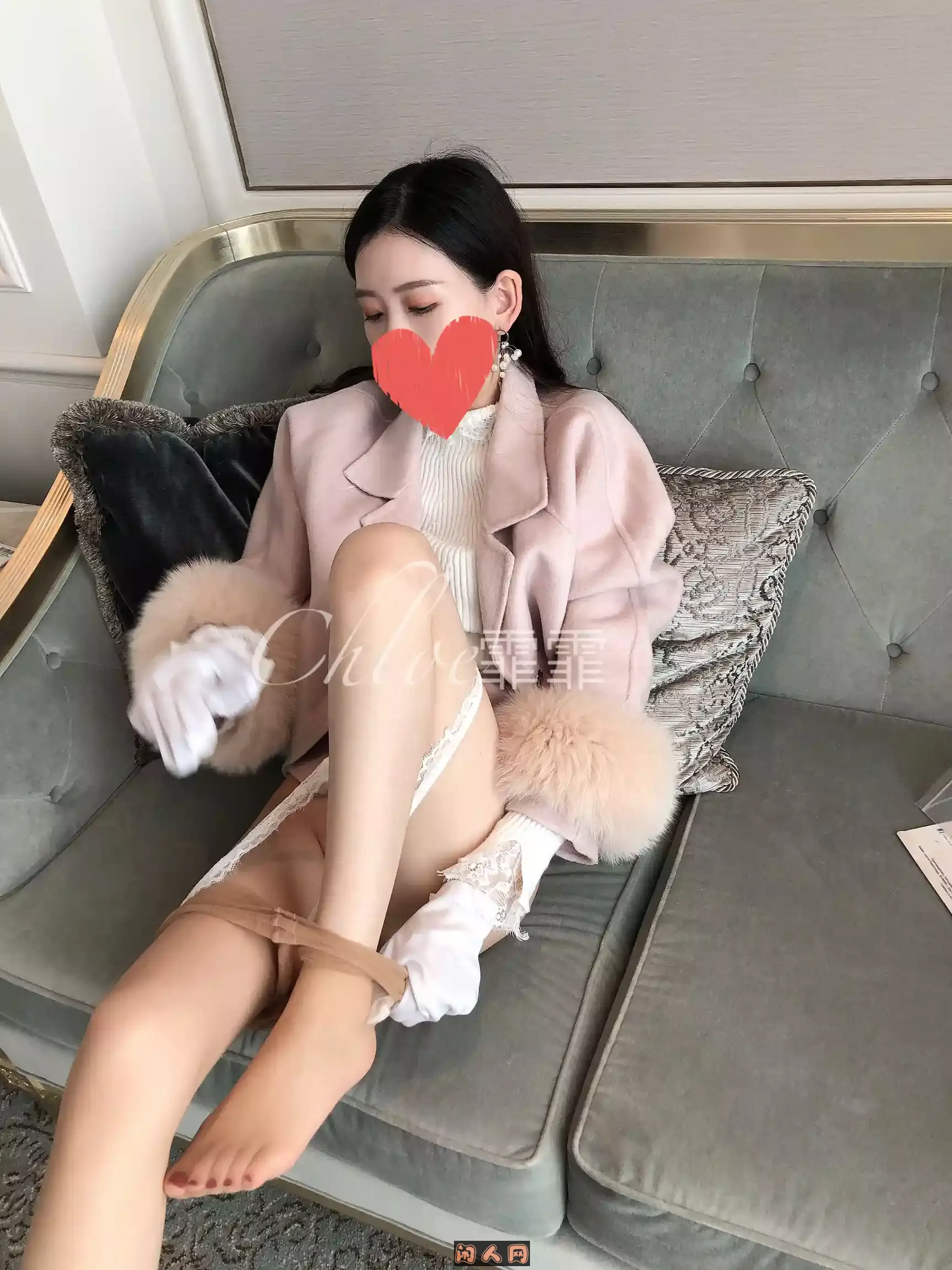 微博网红@Chloe霏霏-美足长腿模特丝袜写真福利套图合集