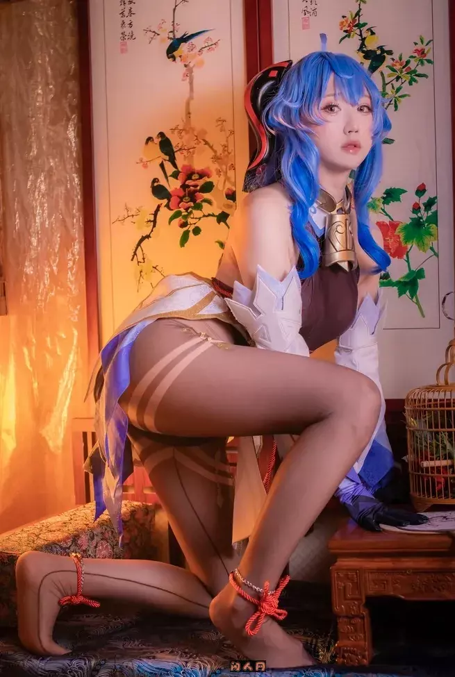 颜值博主@Sameki – 足控妹子COS甜美可爱写真合集