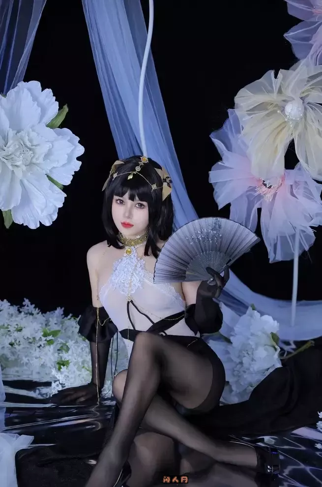 桃暖酱-性感美少女COS艺术写真作品合集