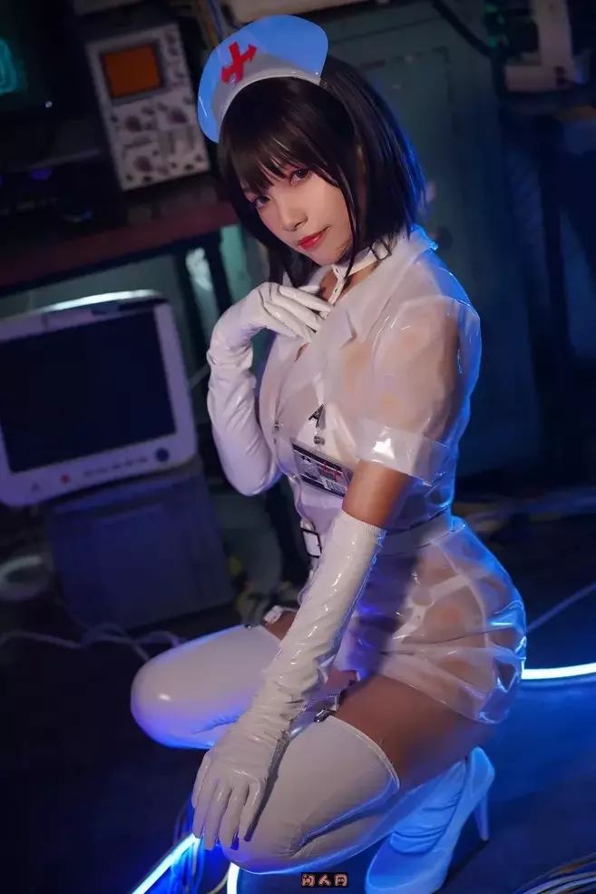 动漫博主@Neko薇薇-爱撸猫的妹子写真合集