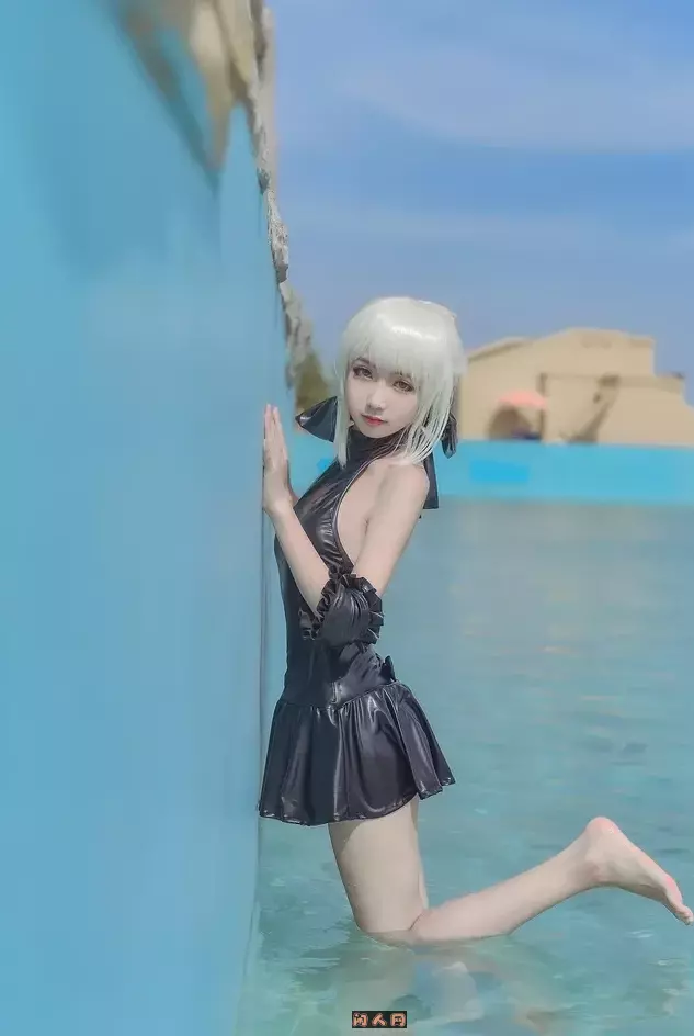 这个泡泡就是逊啦-COS写真合集