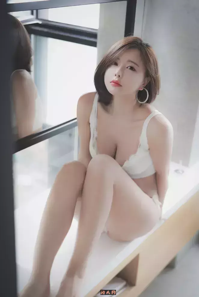 Ryu Ji Hye (류지혜) – 韩国小姐姐性感写真合集