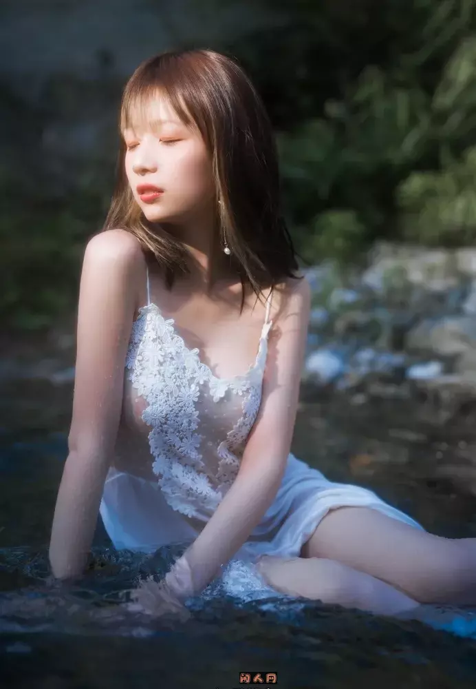 清青琴玖-肥宅三坑少女COS写真作品合集