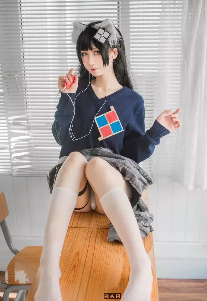 动漫网红@泉桃子izumi-设计美学博主写真合集