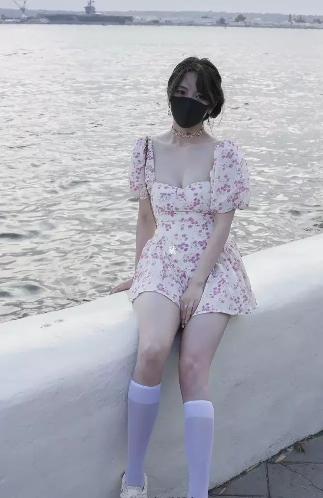 甜美博主@HongKongDoll(玩偶姐姐) 写真合集打包