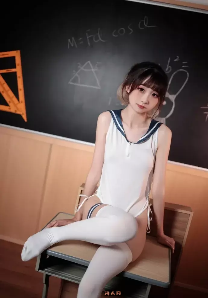 动漫博主@金鱼kinngyo新人妹子COS精美艺术写真合集