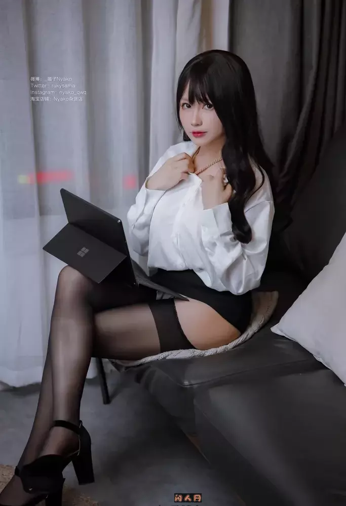 模特博主@Nyako喵子宅男女神写真作品套图合集打包