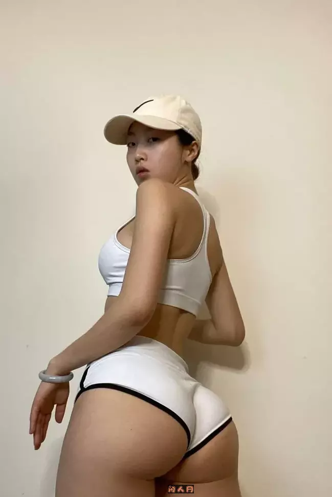 健美女神@文茜蜜桃臀微密圈+微博相册资源合集