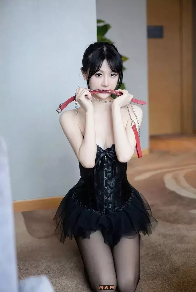 秀人模特@谢小蒽(幼幼)清新唯美长腿写真作品合集