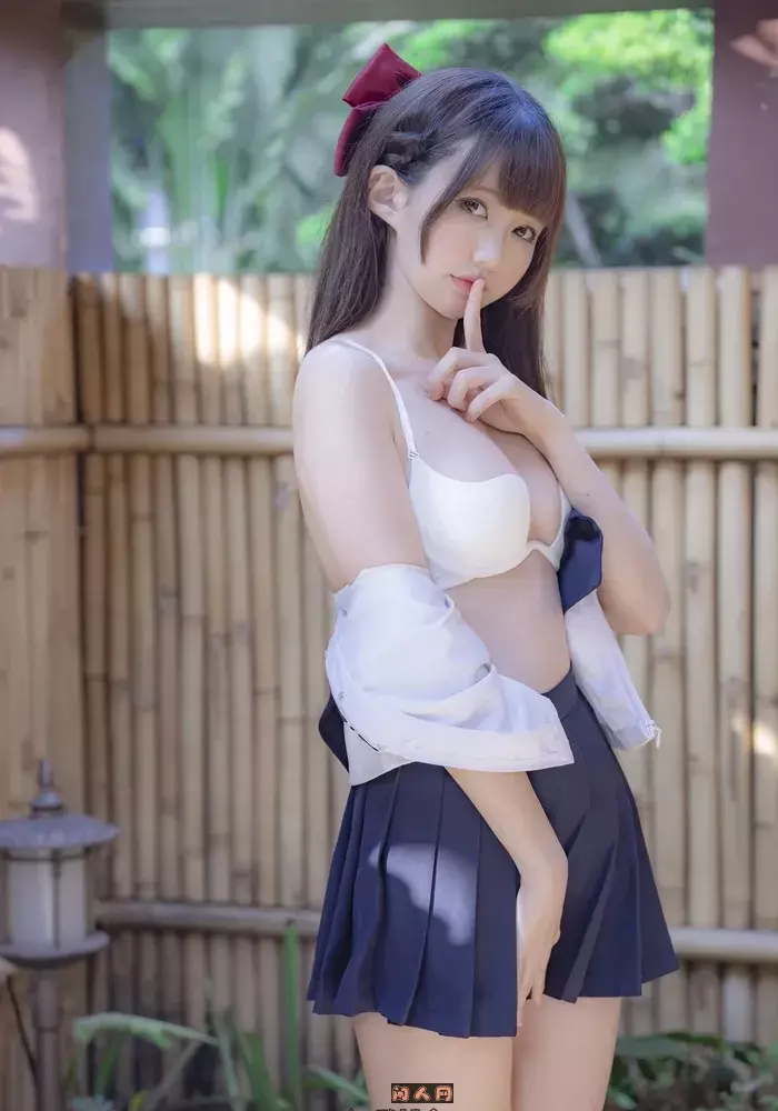 动漫博主@NAGISA魔物喵-资深Coser写真套图合集