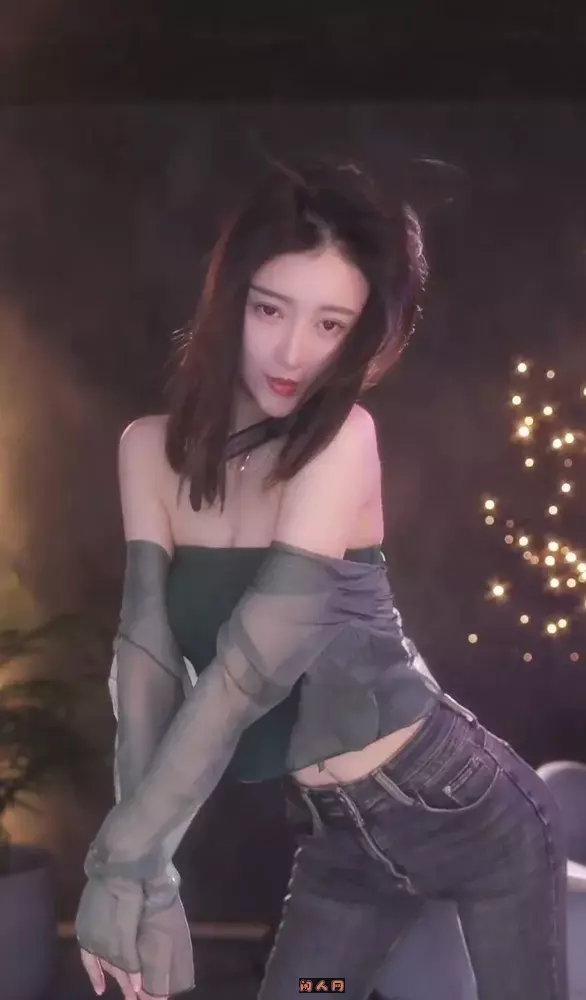 抖音主播@痣铃-有鱼er 2023年4-5月热舞视频合集