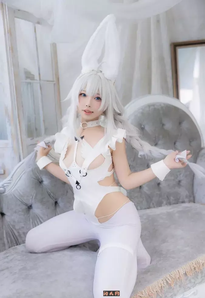 十万珍吱伏特-卡哇伊的小姐姐COS写真套图合集