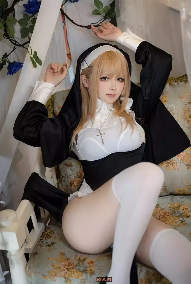 动漫博主@樱梨梨-性感Coser写真合集