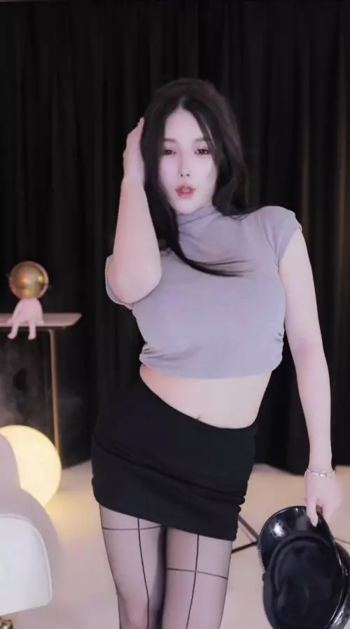 [抖音主播]AzZ丶猫崽崽三分糖2023年09月精选经典舞蹈视频合集47V 7.62G 4H09MIN