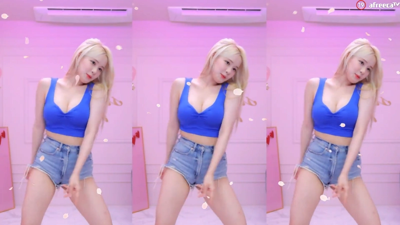 韩国BJ诗妍甜美可爱舞蹈女主播2023年08月舞蹈视频回放合集[原版无水]