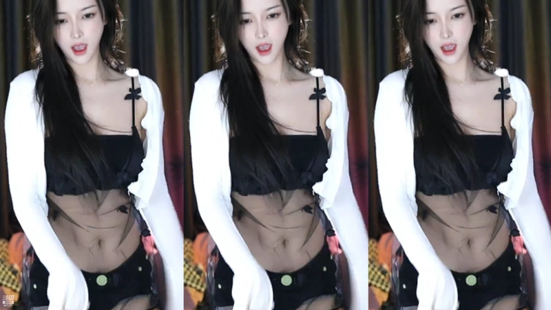 斗鱼主播@是薇薇吖直播热舞视频回放合集