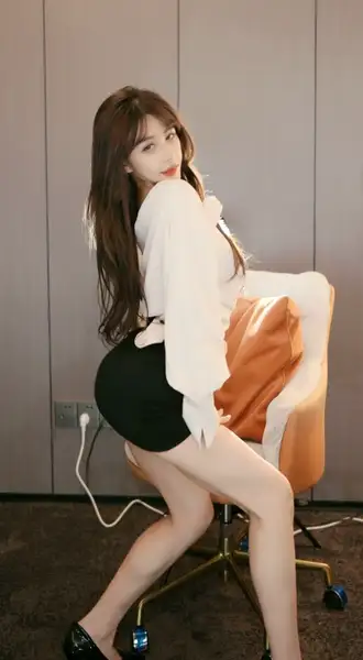 虎牙主播@正恒YJ心er甜美长腿白皙主播2023年04月直播舞蹈视频[原版无水]