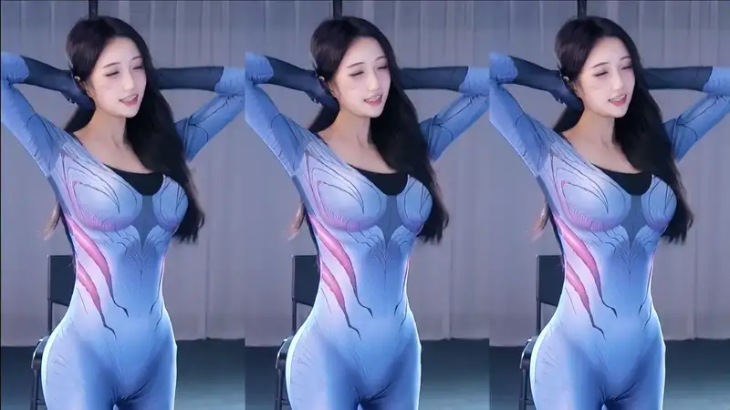 虎牙主播@坏空空动感光波火车摇2023年8月直播热舞合集[原版无水]