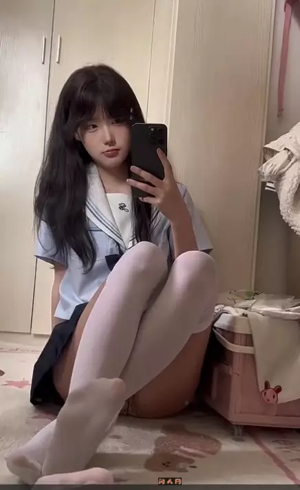 抖音百万网红董香/一只香甜美可爱写真资源合集692M