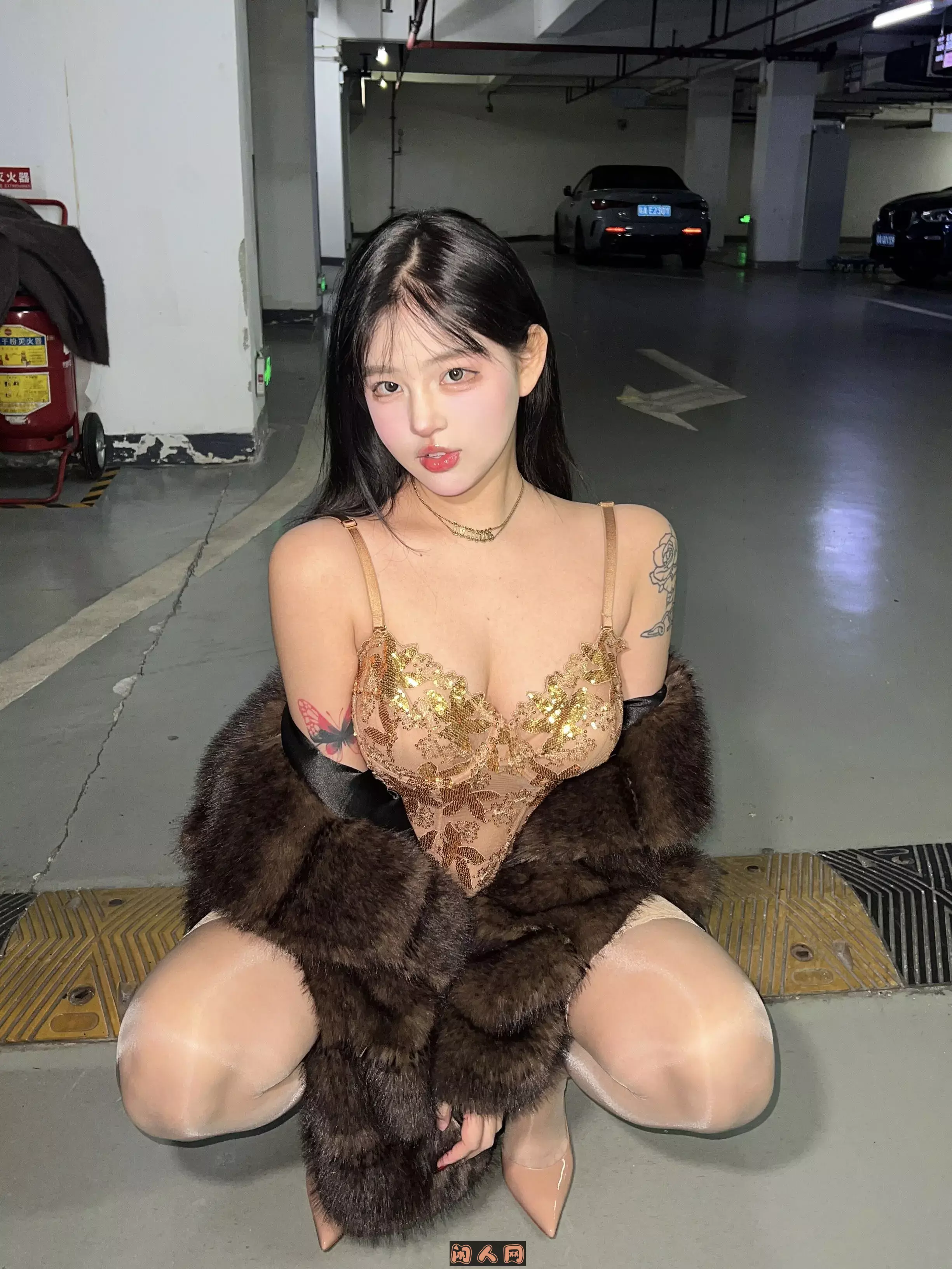 颜值博主@小u优优子蜜桃臀模特身材微密视频套图合集