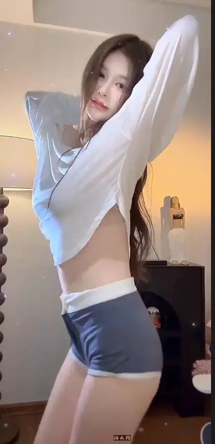 抖音主播@迷人的张奶奶御姐风范精选直播热舞视频回放合集