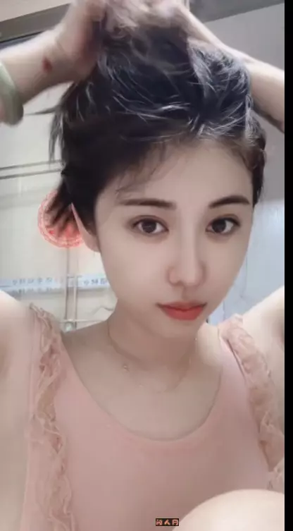 BIGO主播宇智啵啵高颜值女神直播视频合集[21V382.1M]