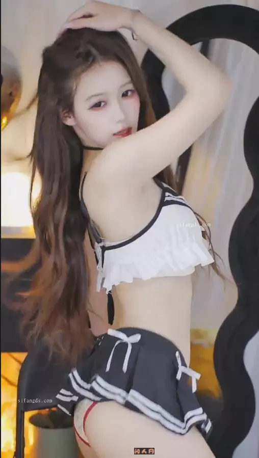 网易CC主播@安安精长腿模特直播热舞视频合集[15V/1.02G]