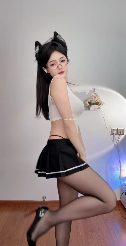 快手主播@晨洁心群定制直播舞蹈视频合集[20V2.17G]